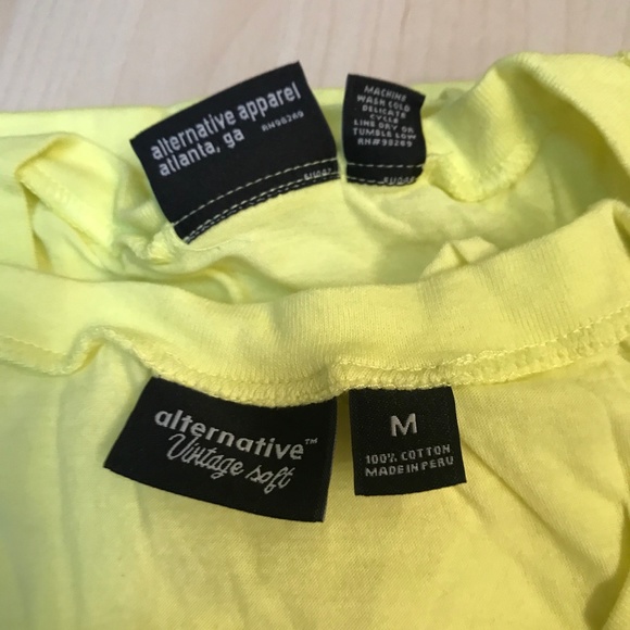 Alternative Soft. Short Sleeve Scoop Neck T-Shirt. Bodycon. Stretchy. Medium. - Picture 9 of 11